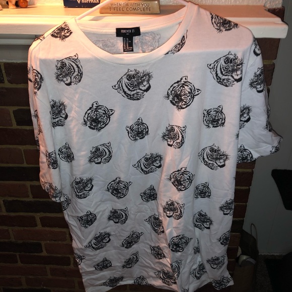 tiger shirt forever 21